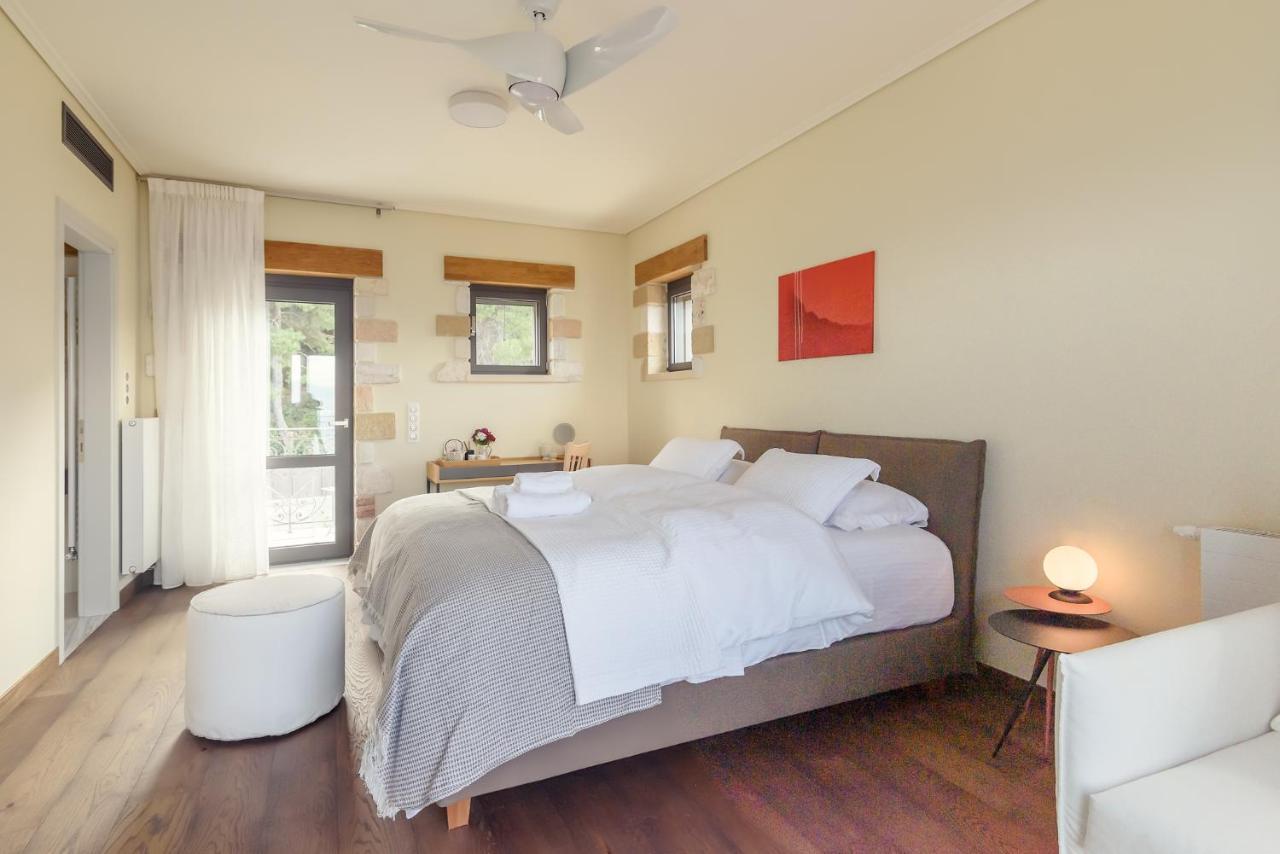Villa Kalamos / Sea View And Pool Nearby Athens ภายนอก รูปภาพ