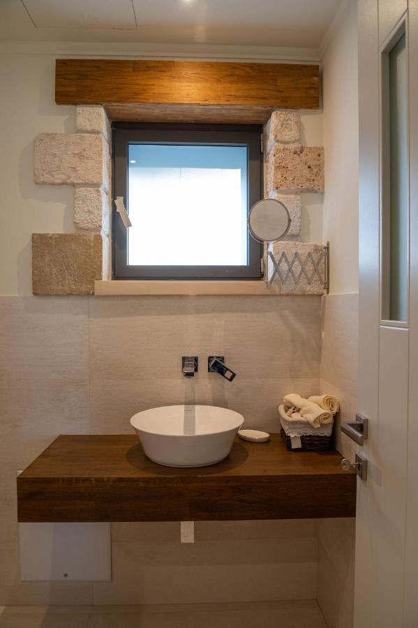 Villa Kalamos / Sea View And Pool Nearby Athens ภายนอก รูปภาพ