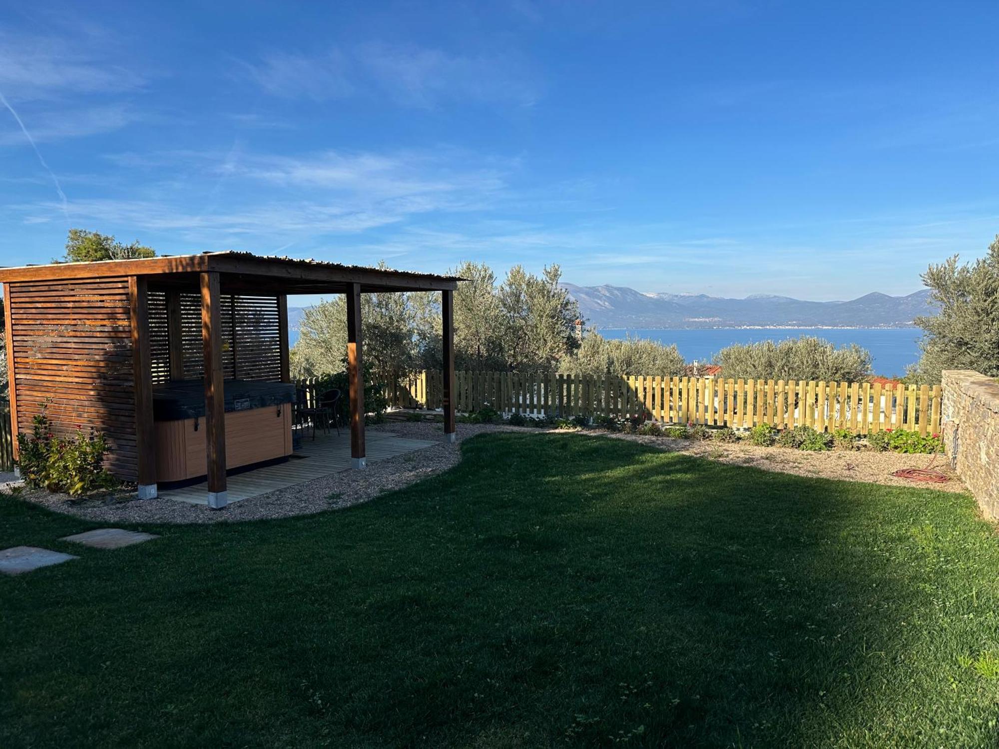 Villa Kalamos / Sea View And Pool Nearby Athens ภายนอก รูปภาพ