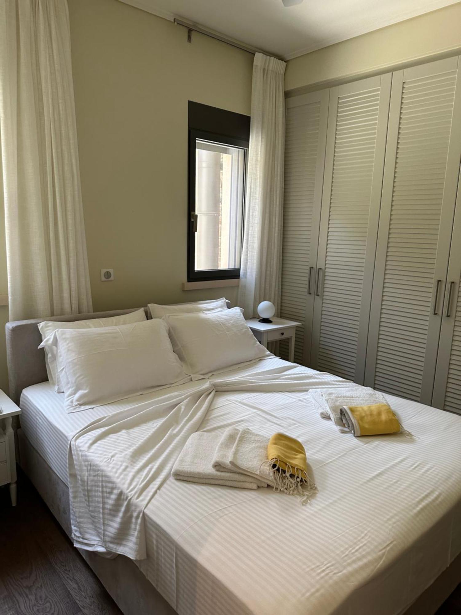 Villa Kalamos / Sea View And Pool Nearby Athens ภายนอก รูปภาพ
