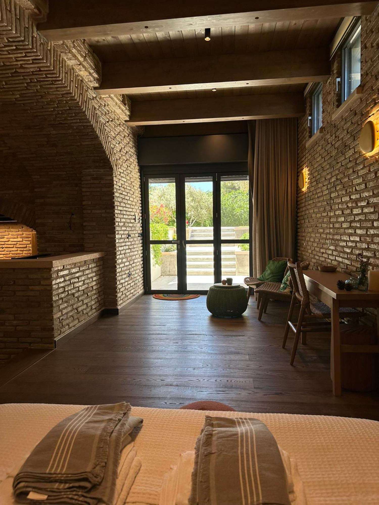 Villa Kalamos / Sea View And Pool Nearby Athens ภายนอก รูปภาพ